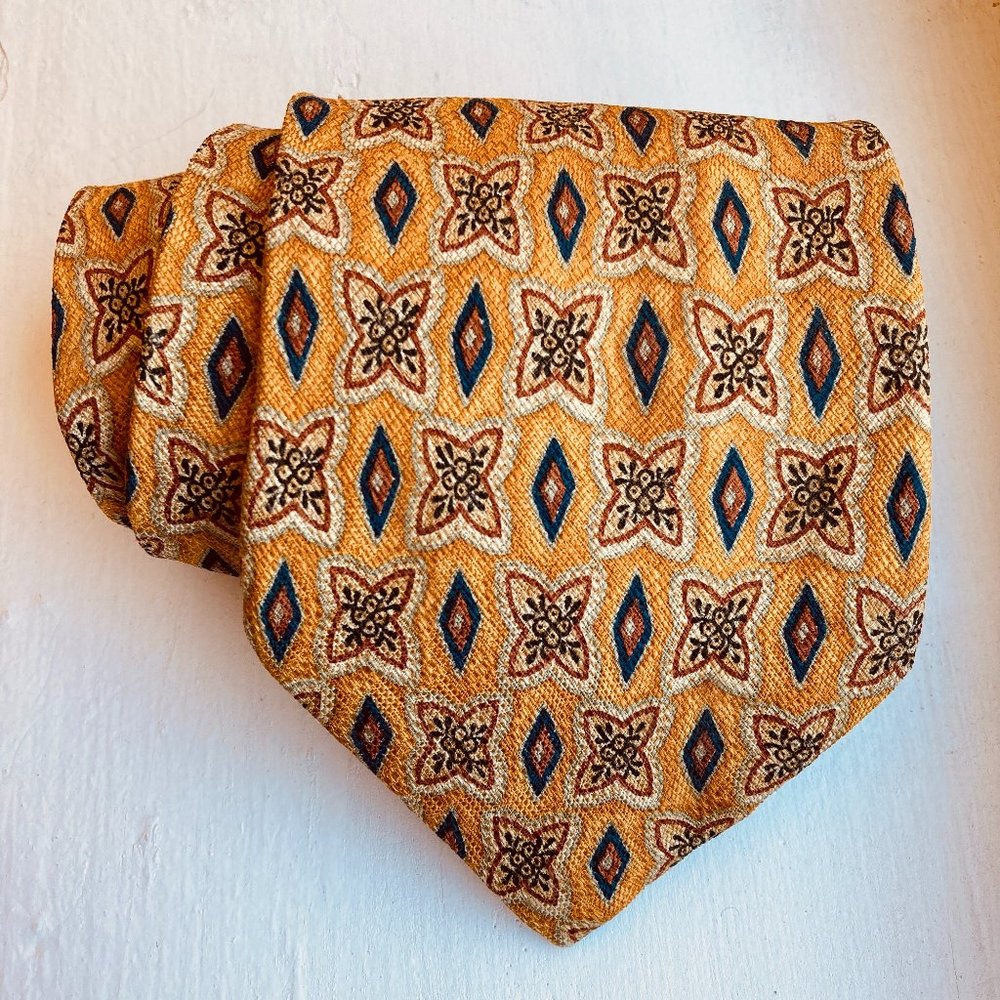 Ermenegildo Zegna Couture Tie. Made in Italy.